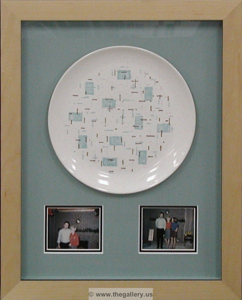 Shadow box with photos and plate






The Gallery at Brookwood
www.thegallery.us
770-941-3394
Your Custom Framing Expert
Picture Framing Examples
Custom Framing Examples
Shadowbox Examples
plate
