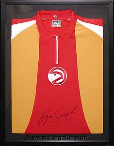 Sports jersey shadow box

The Gallery at Brookwood
www.thegallery.us
770-941-3394
Your Custom Framing Expert
Picture Framing Examples
Custom Framing Examples
Shadowbox Examples