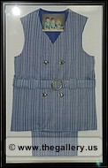 Framed outfit with photo.
business_pictures.jpg