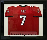  Signed jersey shadow box.
dunwoody-mirror-hanger.jpg